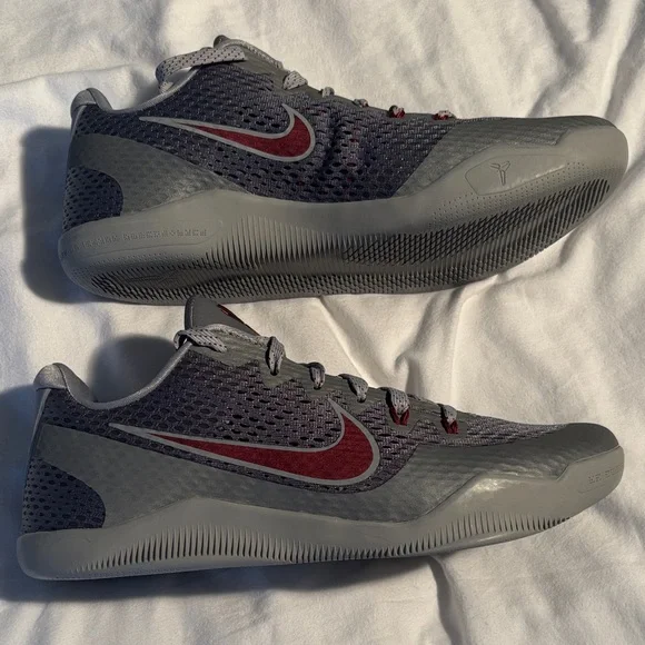Kobe 11 Lower Merion Size 10.5 display picture 1
